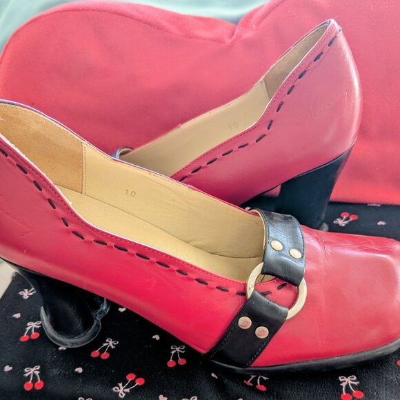 John Fluevog Choice Vanny Red & Black Heart Heels Size 10 Made In Portugal - Picture 11 of 14